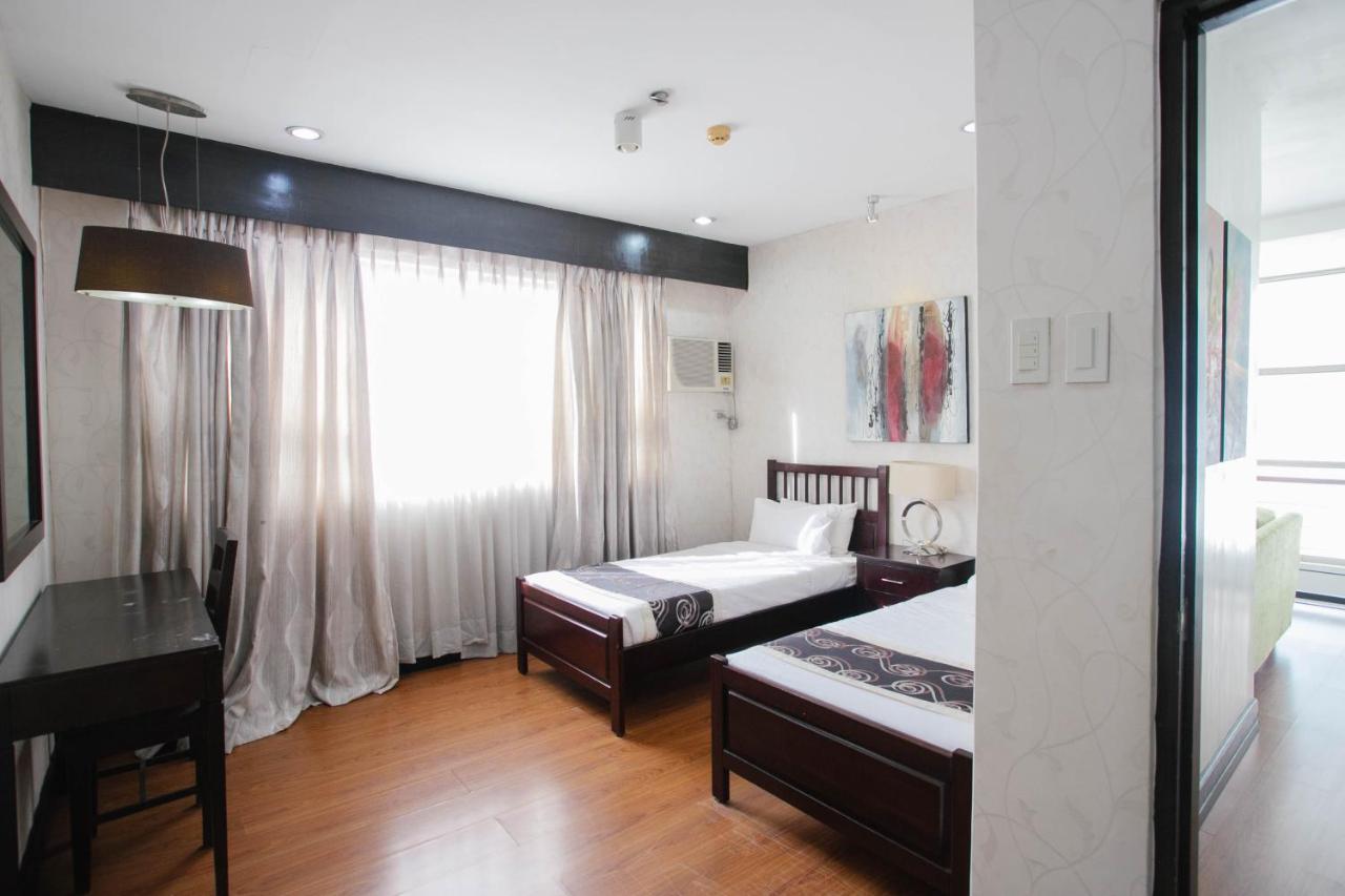 ไดมอนด์ สวีท แอนด์ เรสซิเดนซ์ Hotel Cebu ภายนอก รูปภาพ