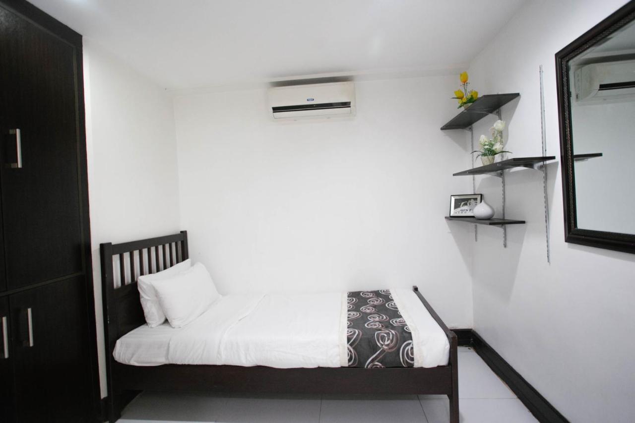 ไดมอนด์ สวีท แอนด์ เรสซิเดนซ์ Hotel Cebu ภายนอก รูปภาพ