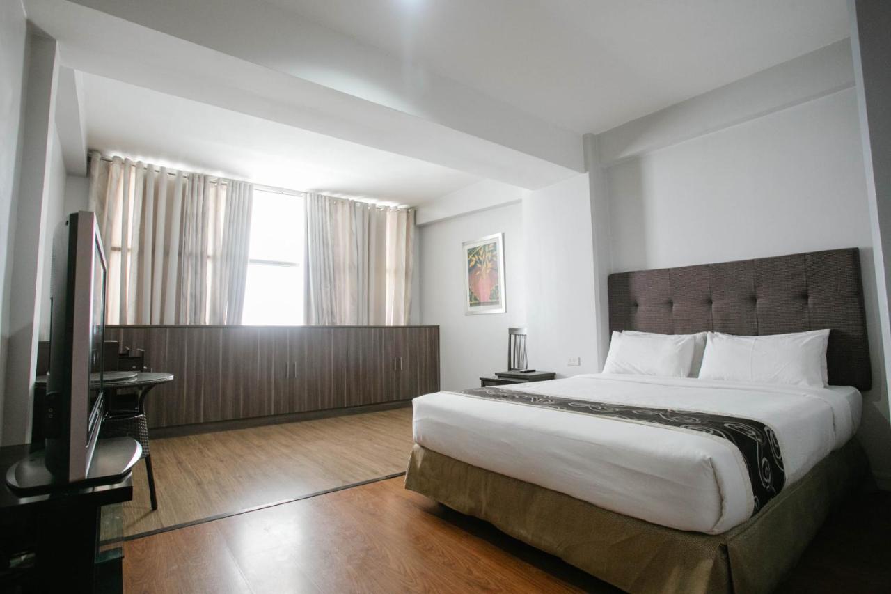 ไดมอนด์ สวีท แอนด์ เรสซิเดนซ์ Hotel Cebu ภายนอก รูปภาพ