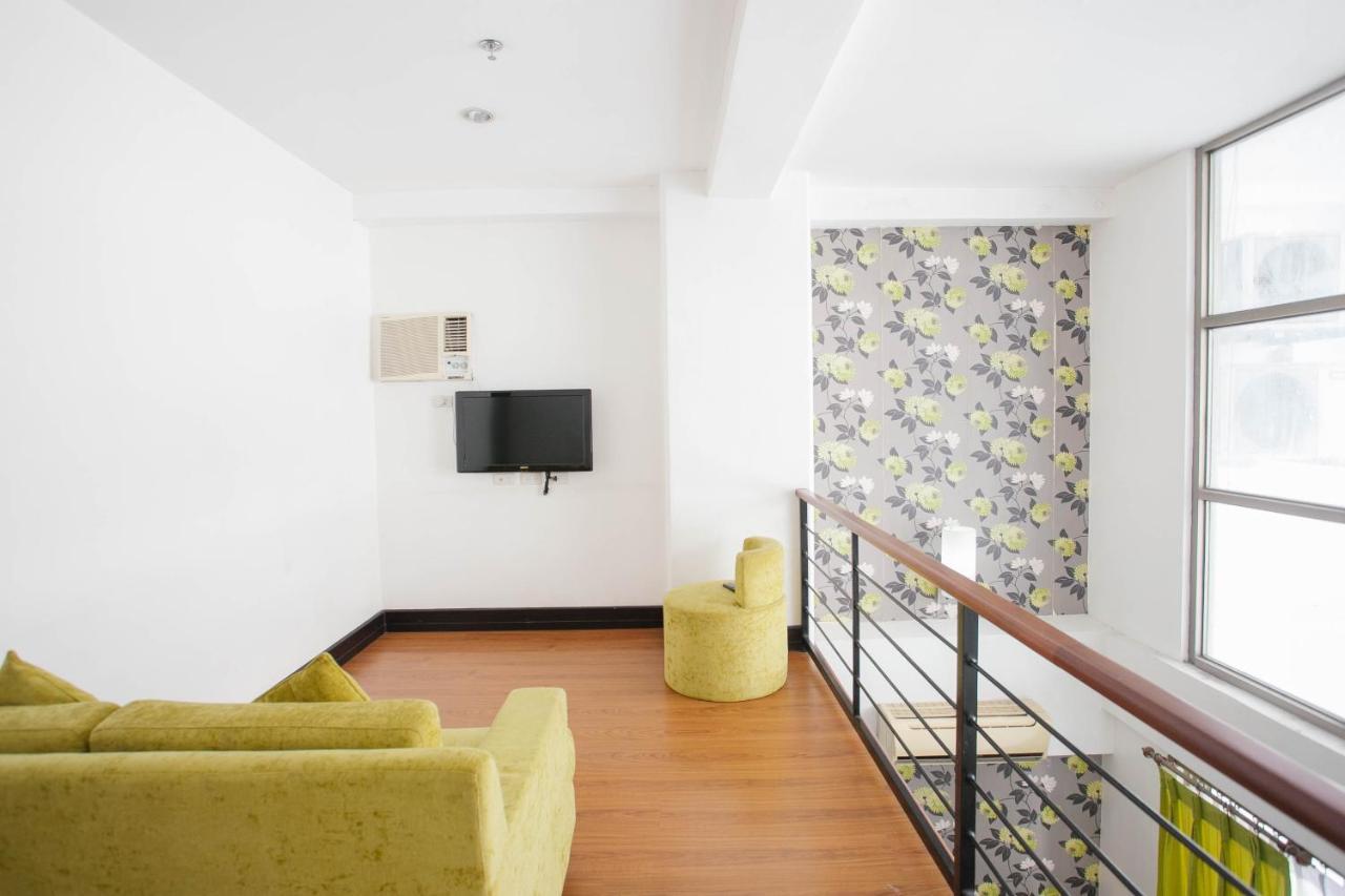 ไดมอนด์ สวีท แอนด์ เรสซิเดนซ์ Hotel Cebu ภายนอก รูปภาพ