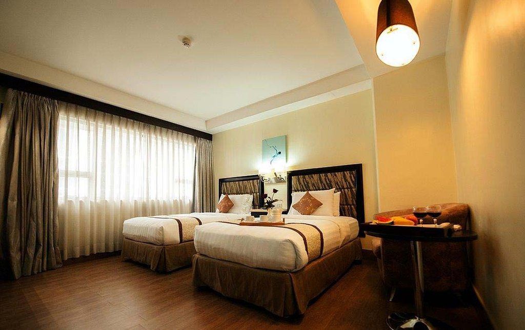 ไดมอนด์ สวีท แอนด์ เรสซิเดนซ์ Hotel Cebu ภายนอก รูปภาพ
